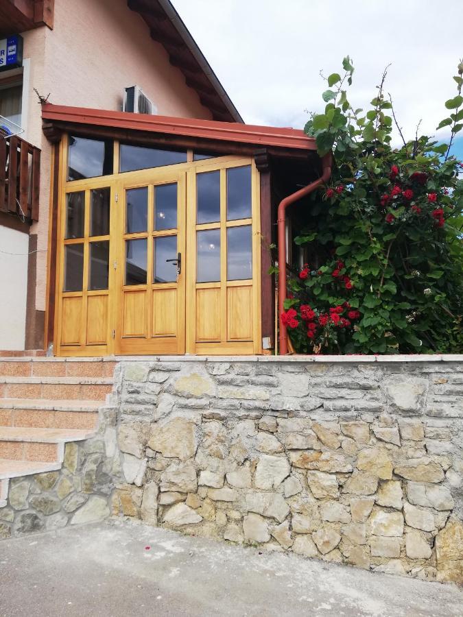 Apartments Kristic Rakovica Bagian luar foto